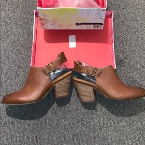 Chinese Laundry shoes - heels